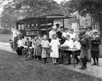 1923